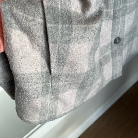 VINCE Grey Plaid Utility Coat Jacket - XL - Picture 7 of 13